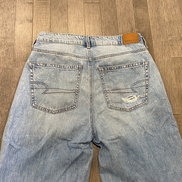American Eagle Outfitters High Waist Skater Jeans - Picture 4 of 8